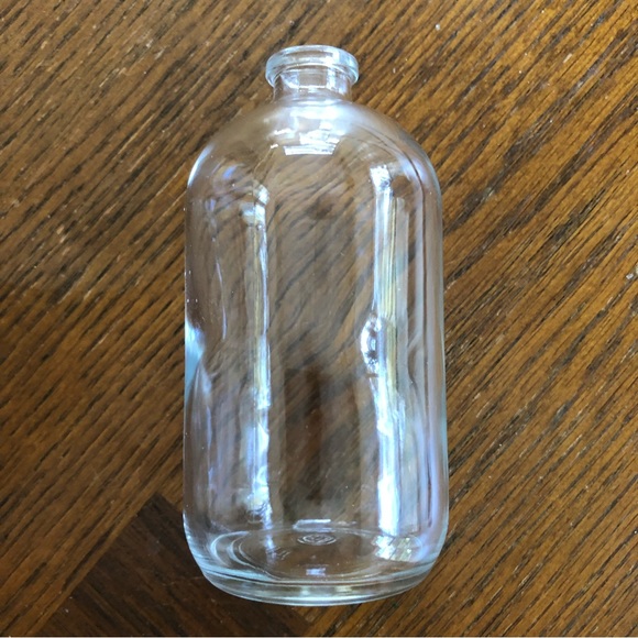 5/$10 Clear Glass Bottle - Picture 2 of 3